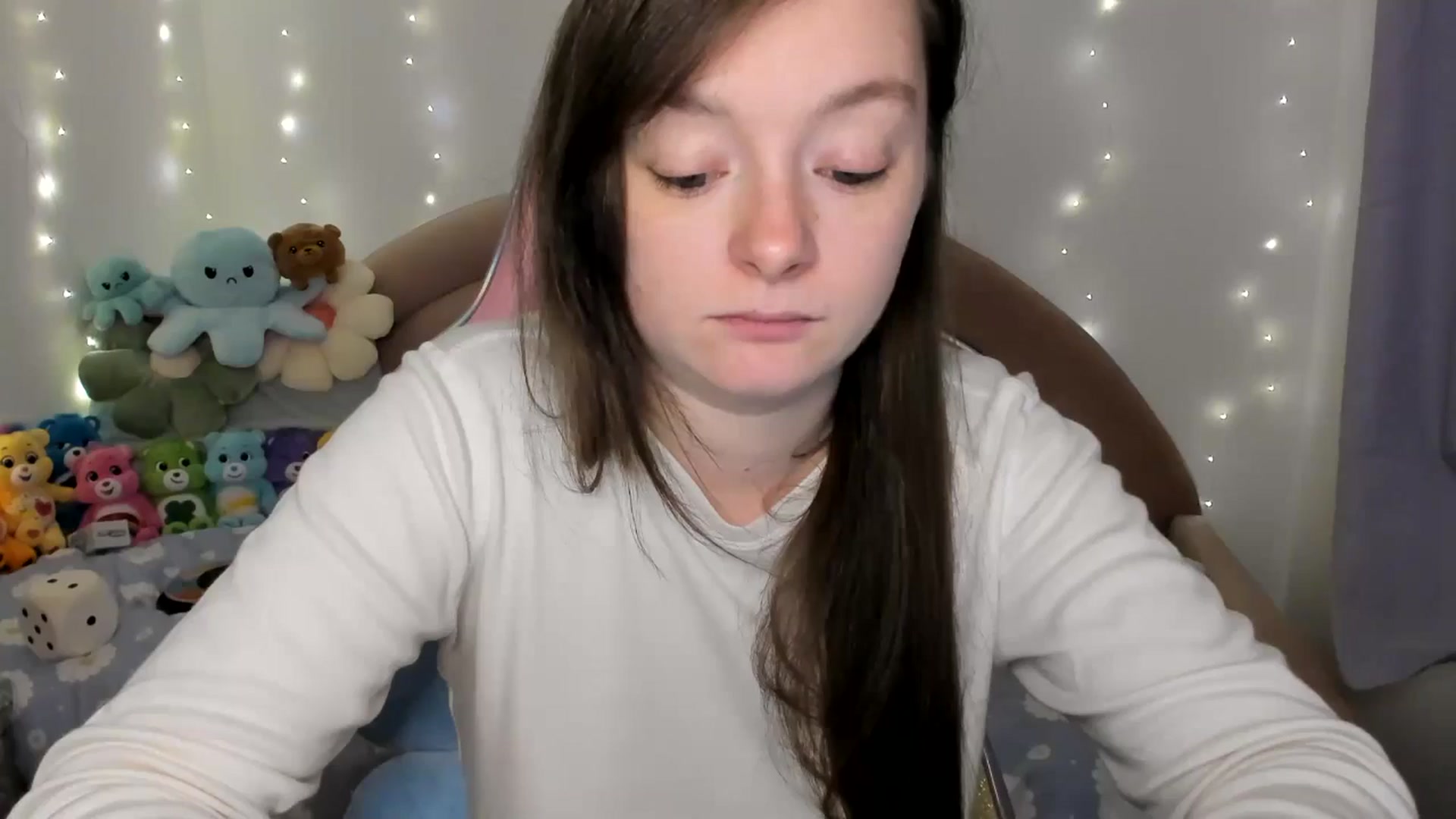Gallery image thumbnail from JessieBear_'s myfreecams stream on, 11/18/2024, 17:27 image 10 of 20