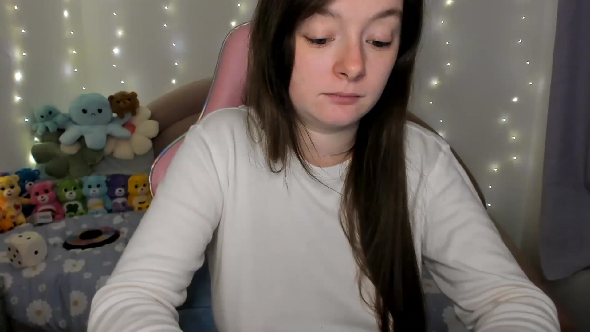 Gallery image thumbnail from JessieBear_'s myfreecams stream on, 11/18/2024, 17:27 image 19 of 20