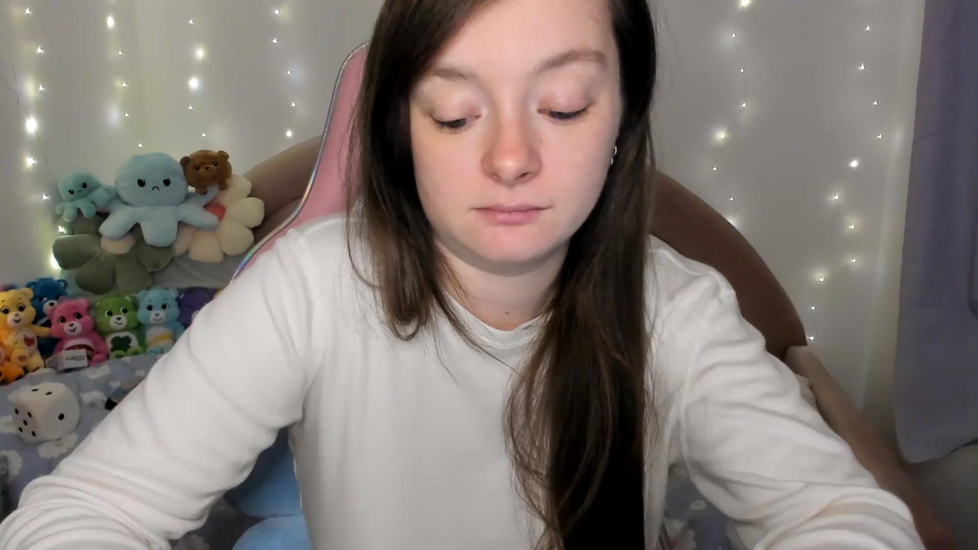 Gallery image thumbnail from JessieBear_'s myfreecams stream on, 11/18/2024, 17:27 image 15 of 20