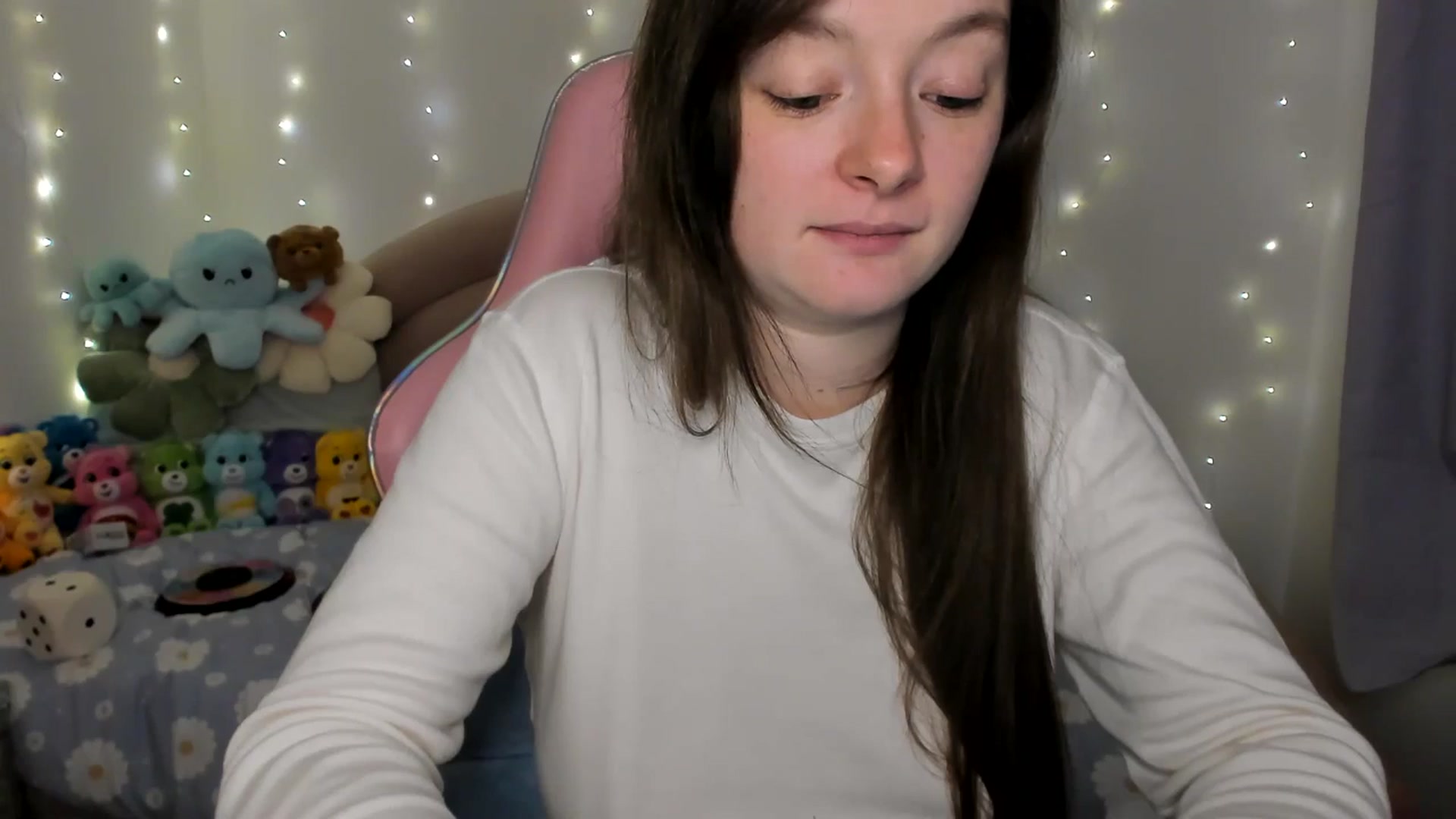 Gallery image thumbnail from JessieBear_'s myfreecams stream on, 11/18/2024, 17:27 image 20 of 20