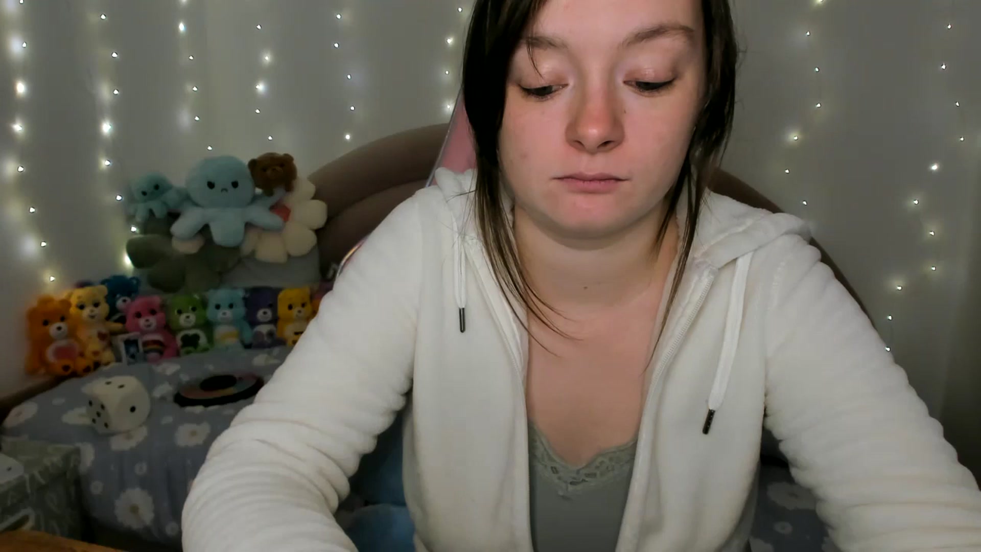 Gallery image thumbnail from JessieBear_'s myfreecams stream on, 11/20/2024, 17:08 image 19 of 20