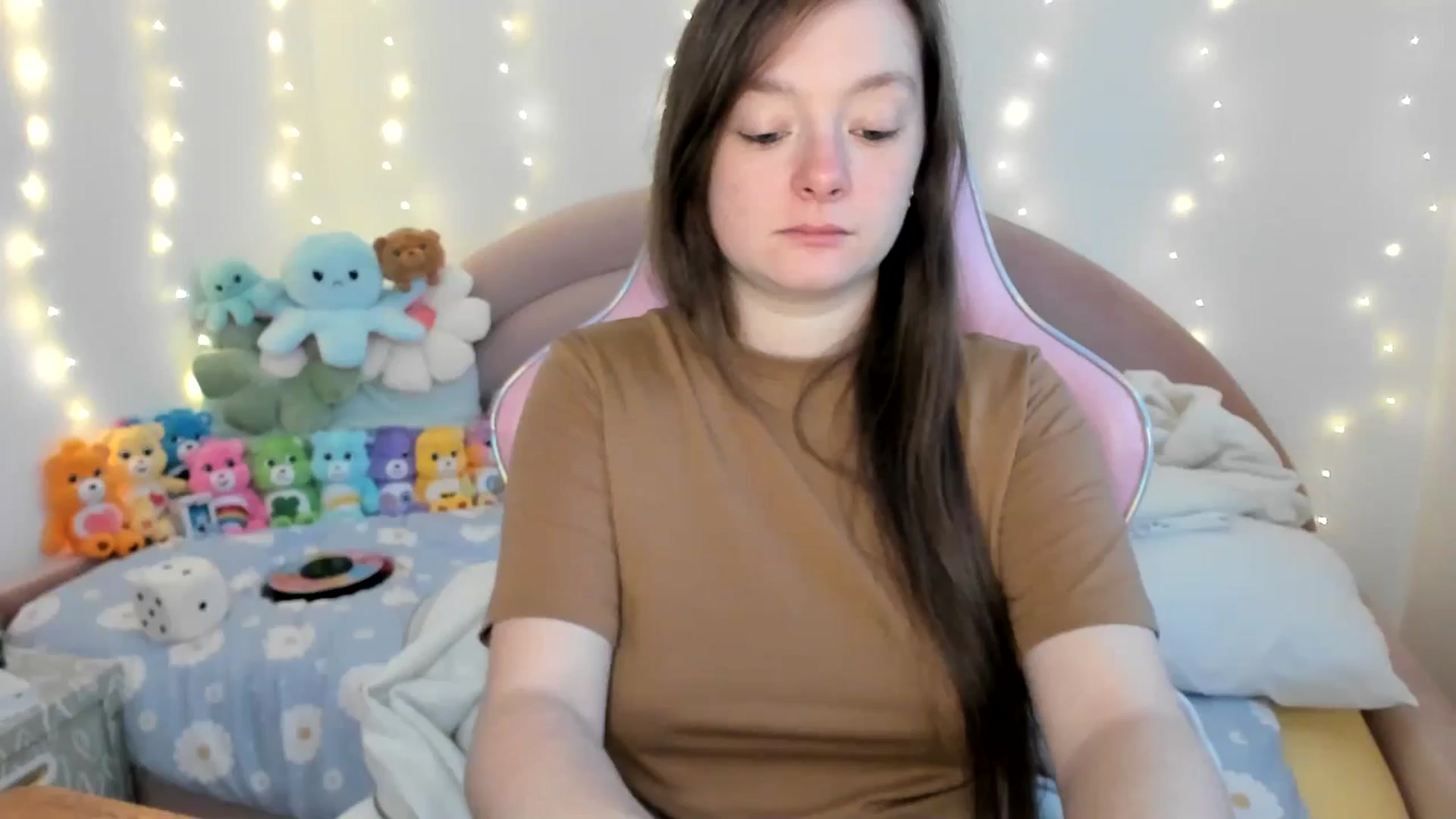 Gallery image thumbnail from JessieBear_'s myfreecams stream on, 11/21/2024, 17:12 image 9 of 20