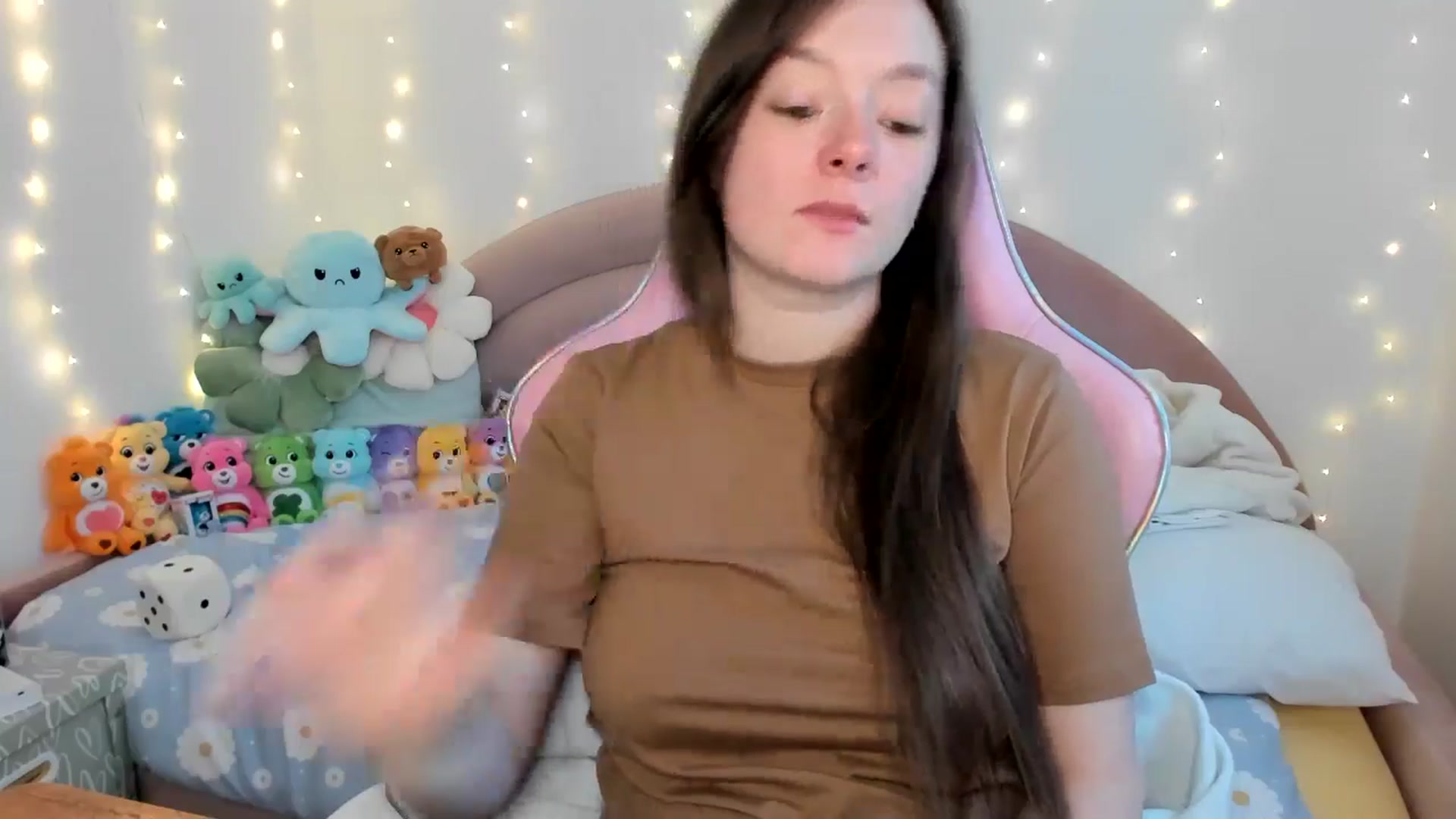 Gallery image thumbnail from JessieBear_'s myfreecams stream on, 11/21/2024, 17:12 image 8 of 20