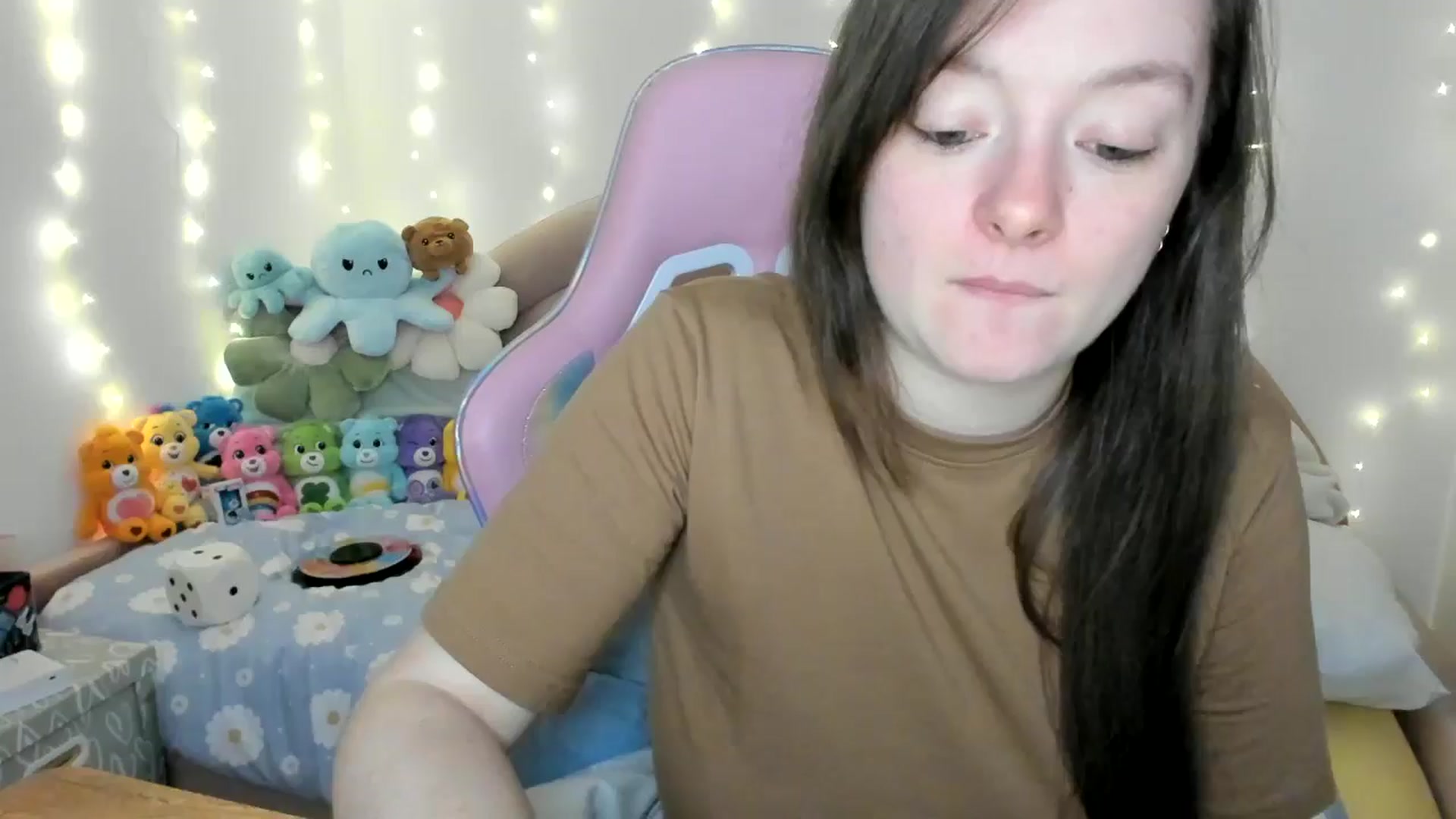 Gallery image thumbnail from JessieBear_'s myfreecams stream on, 11/21/2024, 17:12 image 16 of 20