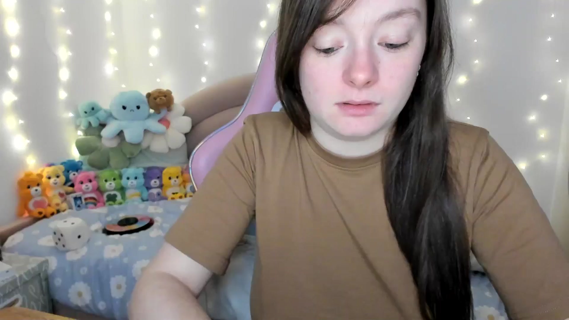 Gallery image thumbnail from JessieBear_'s myfreecams stream on, 11/21/2024, 17:12 image 10 of 20