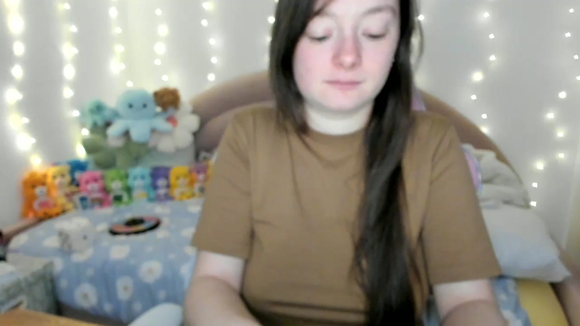 Gallery image thumbnail from JessieBear_'s myfreecams stream on, 11/21/2024, 17:12 image 15 of 20