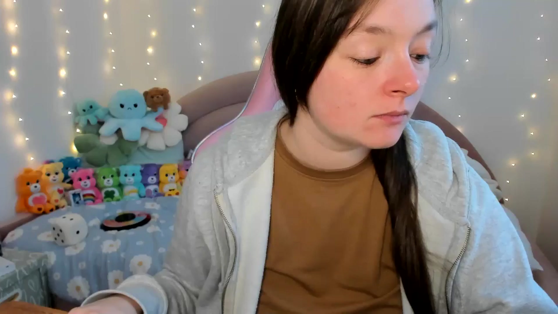 Gallery image thumbnail from JessieBear_'s myfreecams stream on, 11/21/2024, 17:12 image 4 of 20