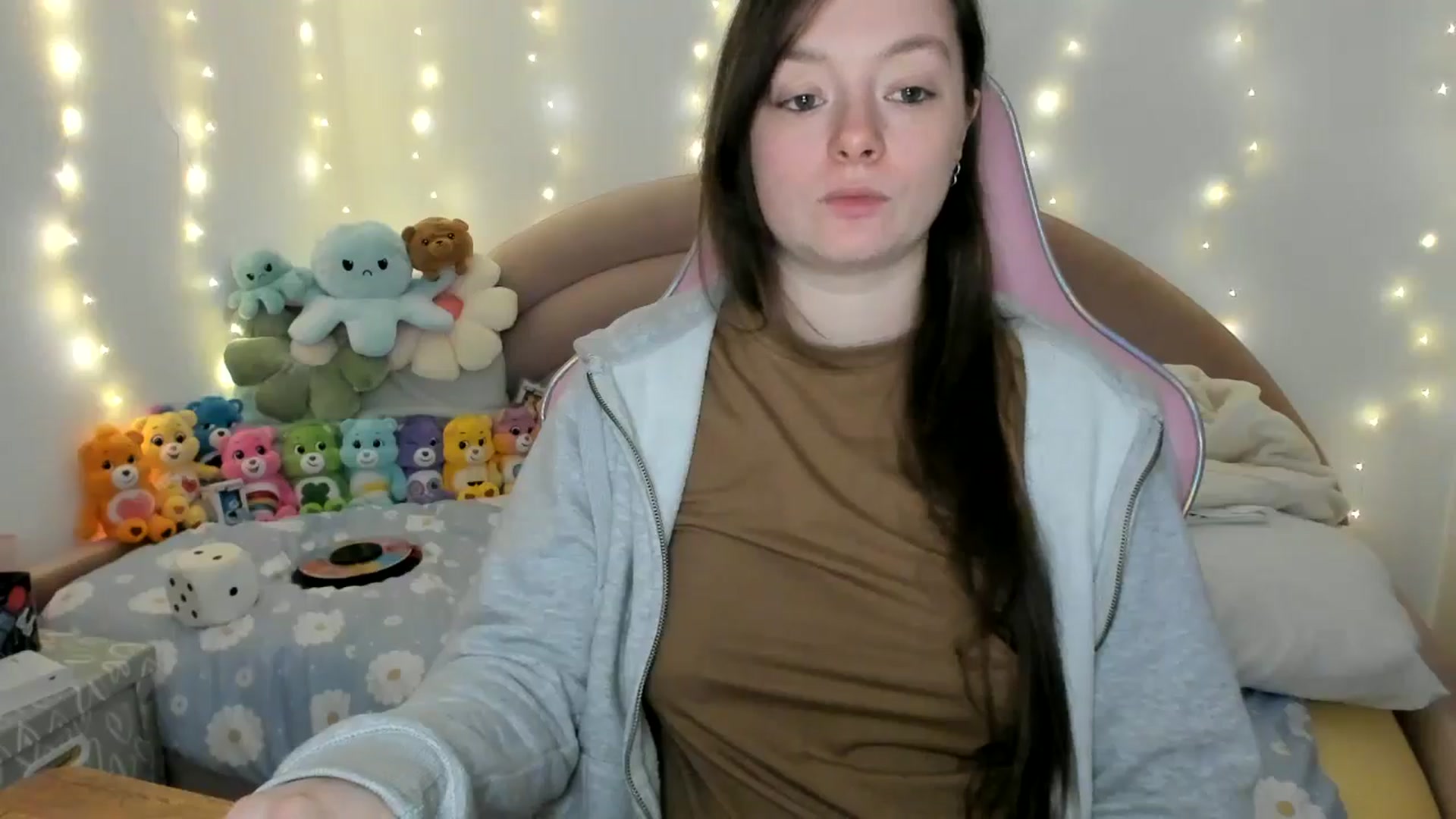 Gallery image thumbnail from JessieBear_'s myfreecams stream on, 11/21/2024, 17:48 image 2 of 20