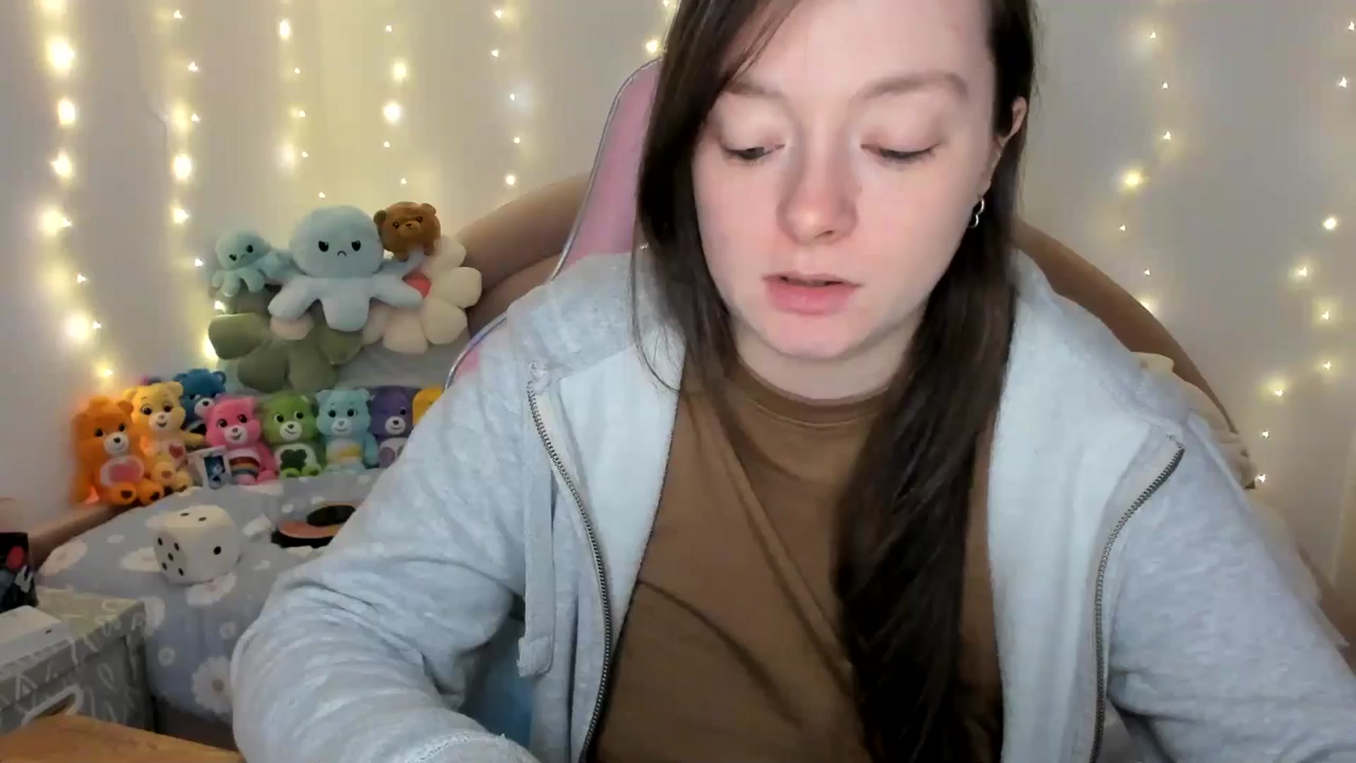 Gallery image thumbnail from JessieBear_'s myfreecams stream on, 11/21/2024, 17:48 image 5 of 20
