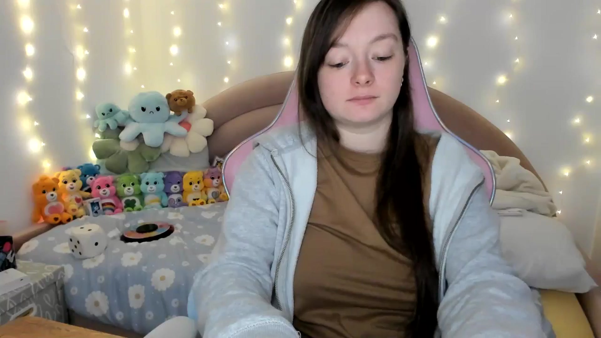 Gallery image thumbnail from JessieBear_'s myfreecams stream on, 11/21/2024, 17:48 image 8 of 20