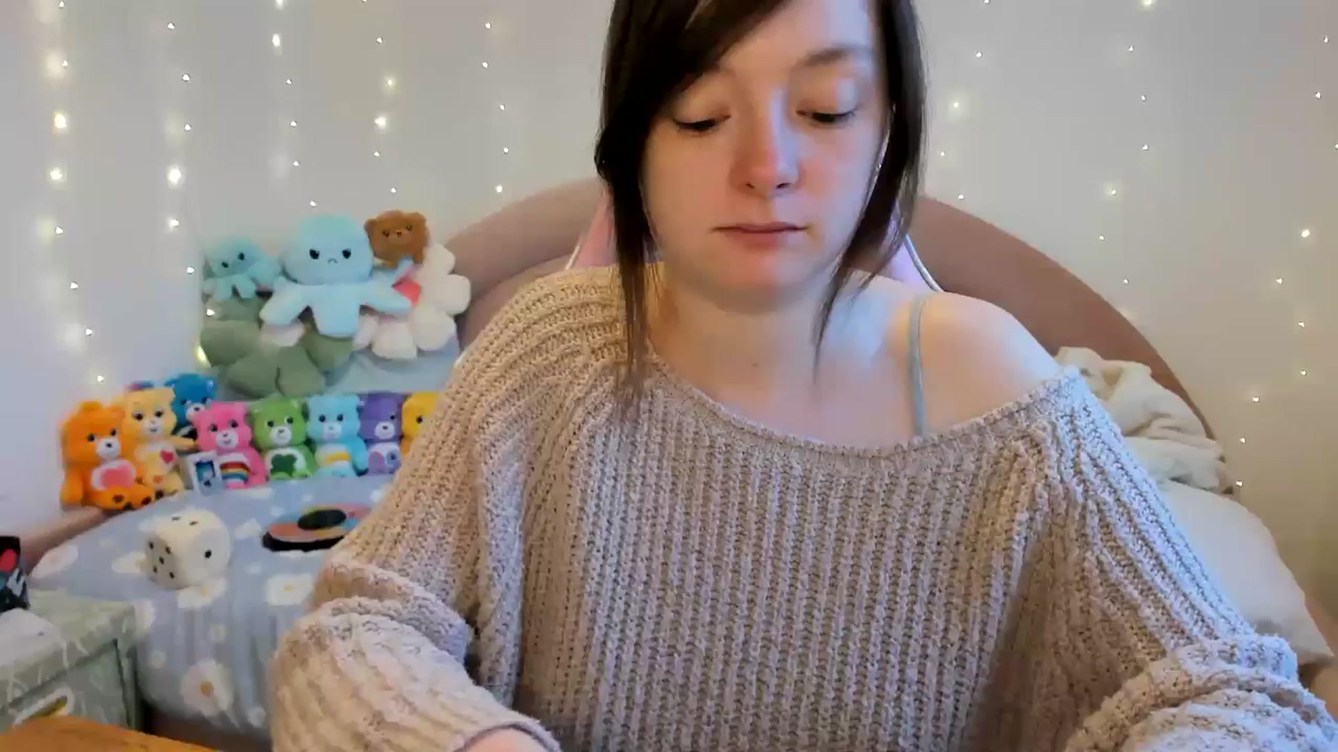 Gallery image thumbnail from JessieBear_'s myfreecams stream on, 11/25/2024, 17:58 image 2 of 20