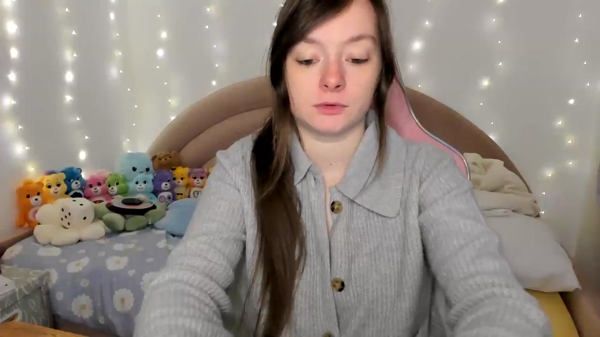 Gallery image thumbnail from JessieBear_'s myfreecams stream on, 11/26/2024, 17:24 image 6 of 20