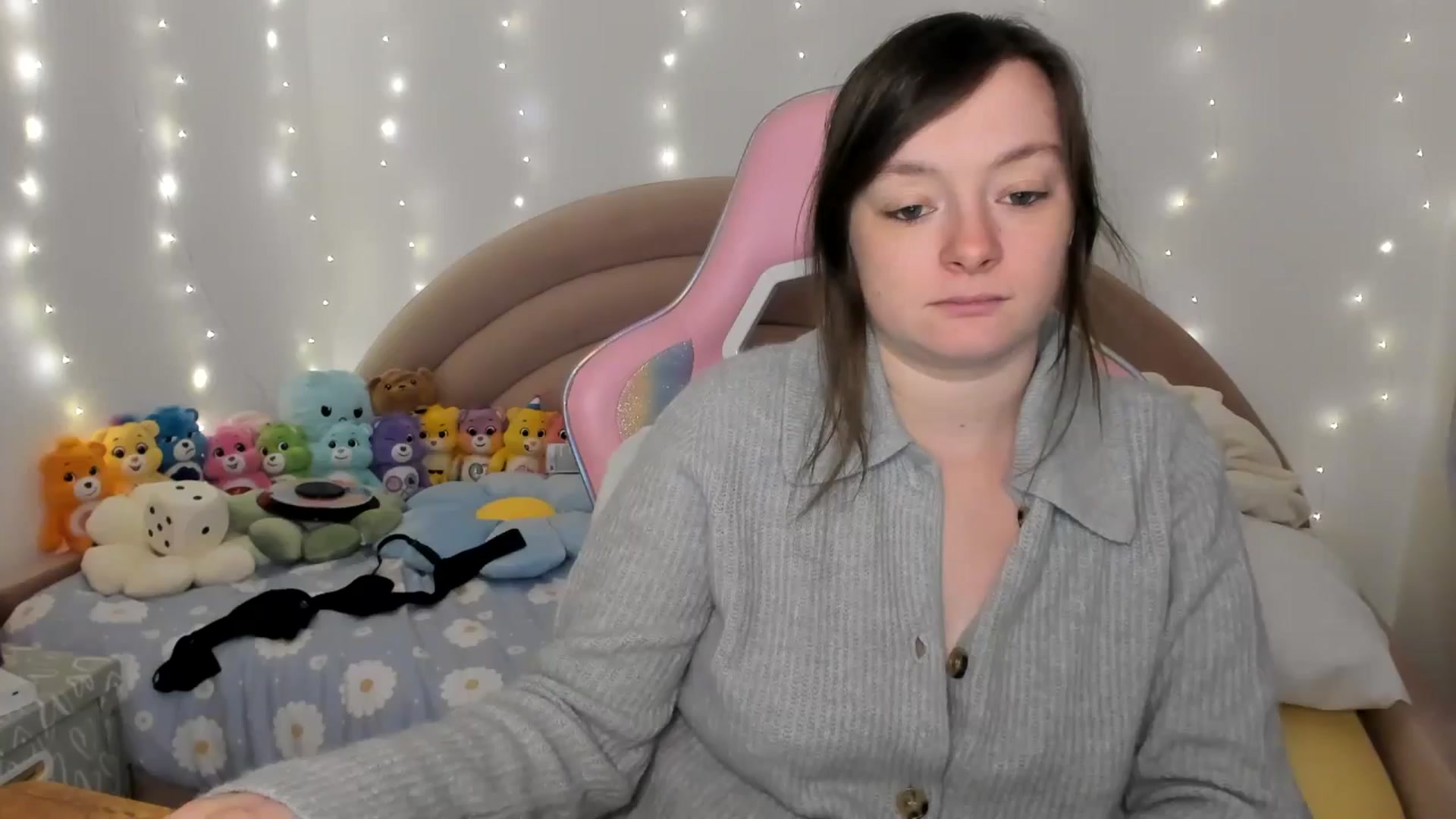 Gallery image thumbnail from JessieBear_'s myfreecams stream on, 11/26/2024, 17:24 image 19 of 20