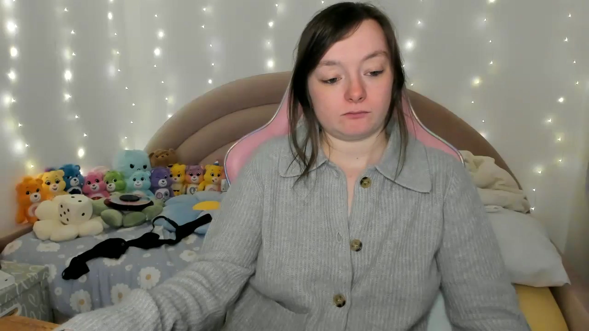 Gallery image thumbnail from JessieBear_'s myfreecams stream on, 11/26/2024, 18:03 image 4 of 20