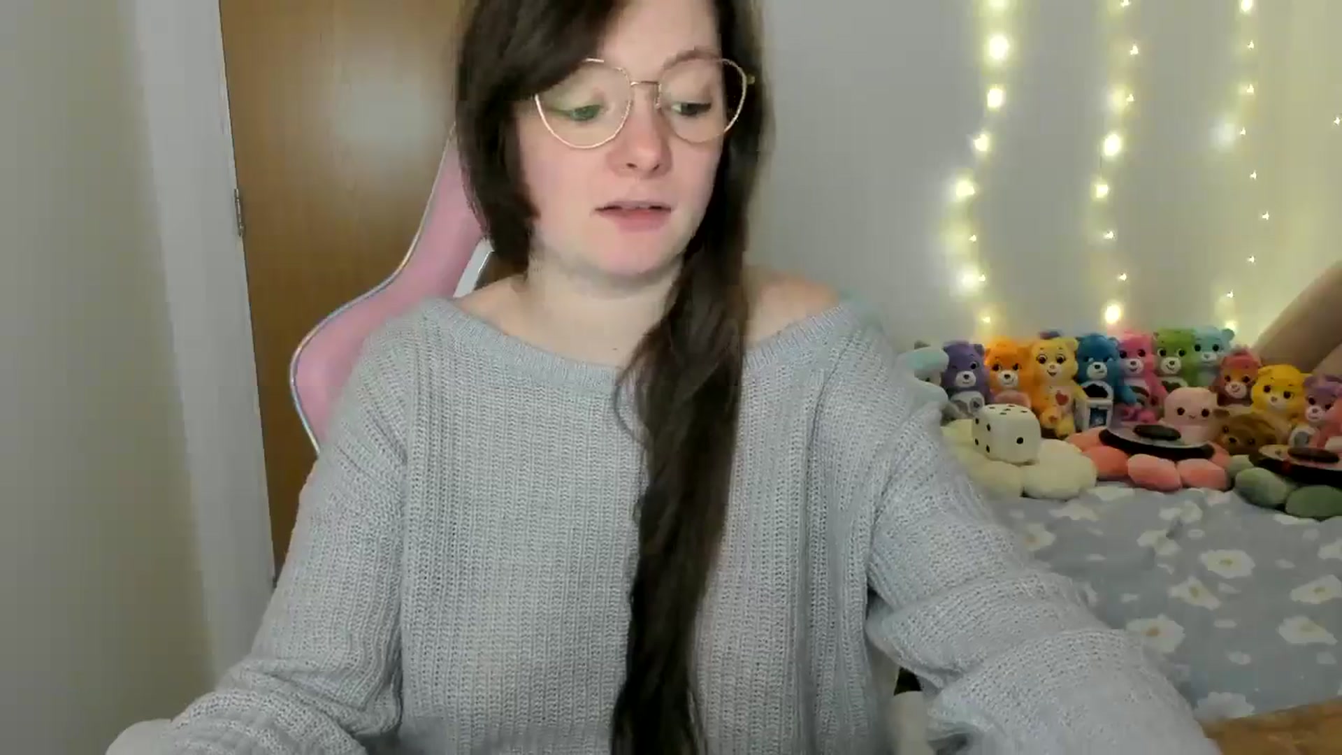 Gallery image thumbnail from JessieBear_'s myfreecams stream on, 11/28/2024, 17:50 image 17 of 20