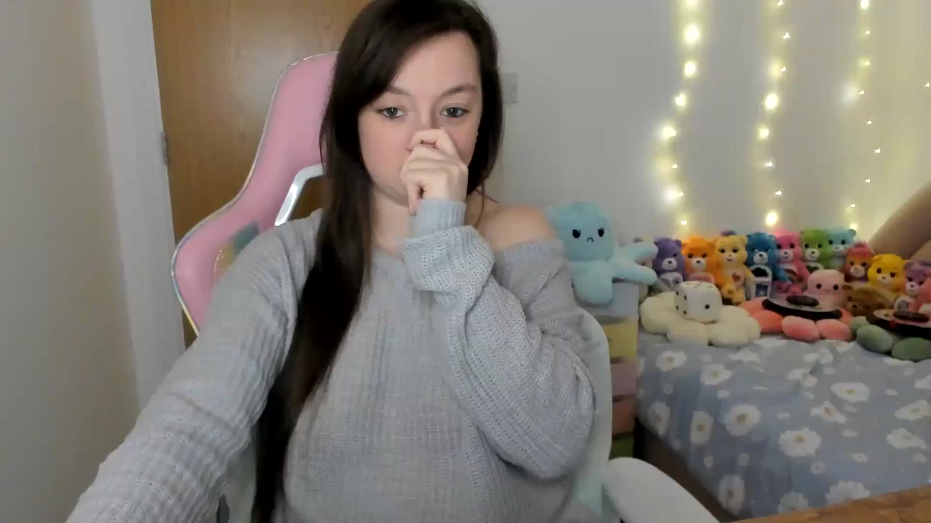 Gallery image thumbnail from JessieBear_'s myfreecams stream on, 11/28/2024, 17:50 image 8 of 20