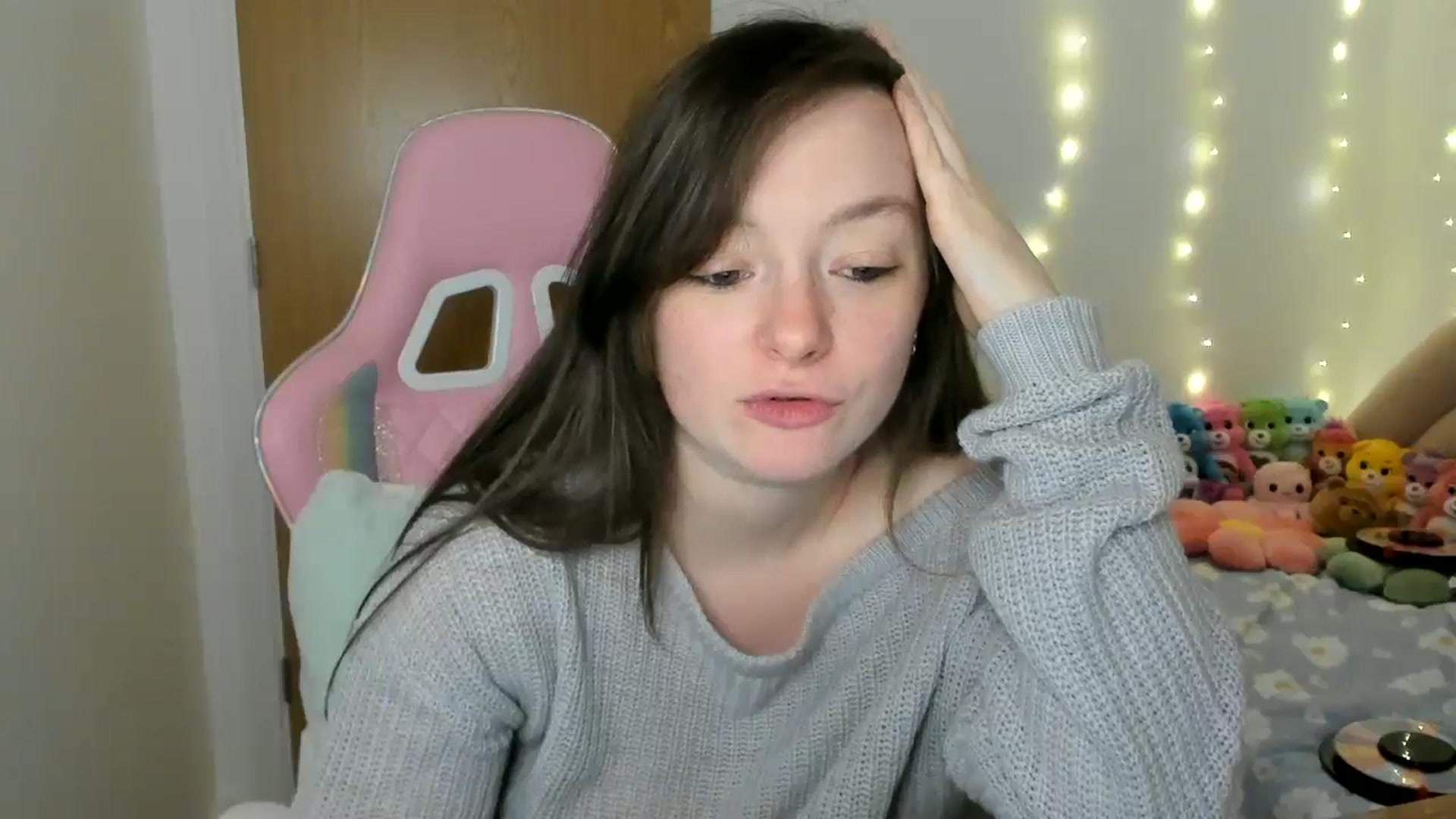Gallery image thumbnail from JessieBear_'s myfreecams stream on, 11/28/2024, 18:07 image 19 of 20