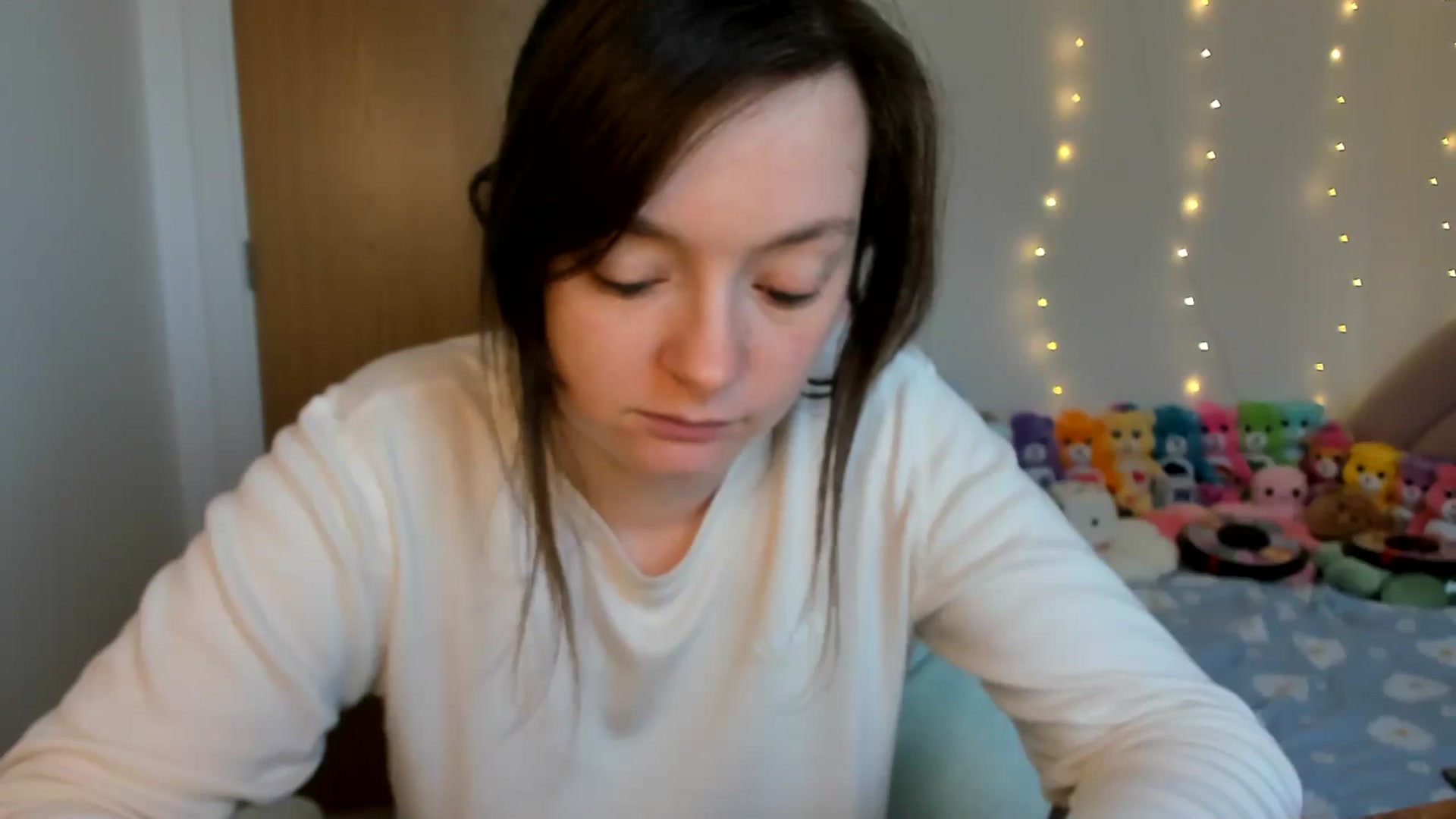 Gallery image thumbnail from JessieBear_'s myfreecams stream on, 11/29/2024, 15:00 image 15 of 20