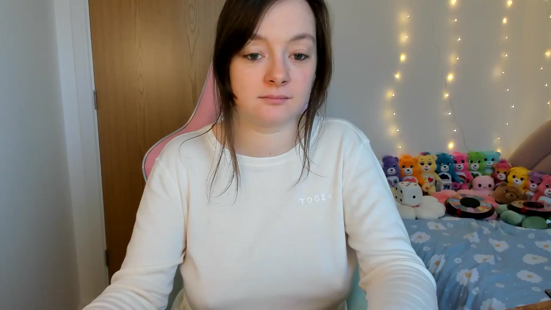 Gallery image thumbnail from JessieBear_'s myfreecams stream on, 11/29/2024, 15:20 image 18 of 20