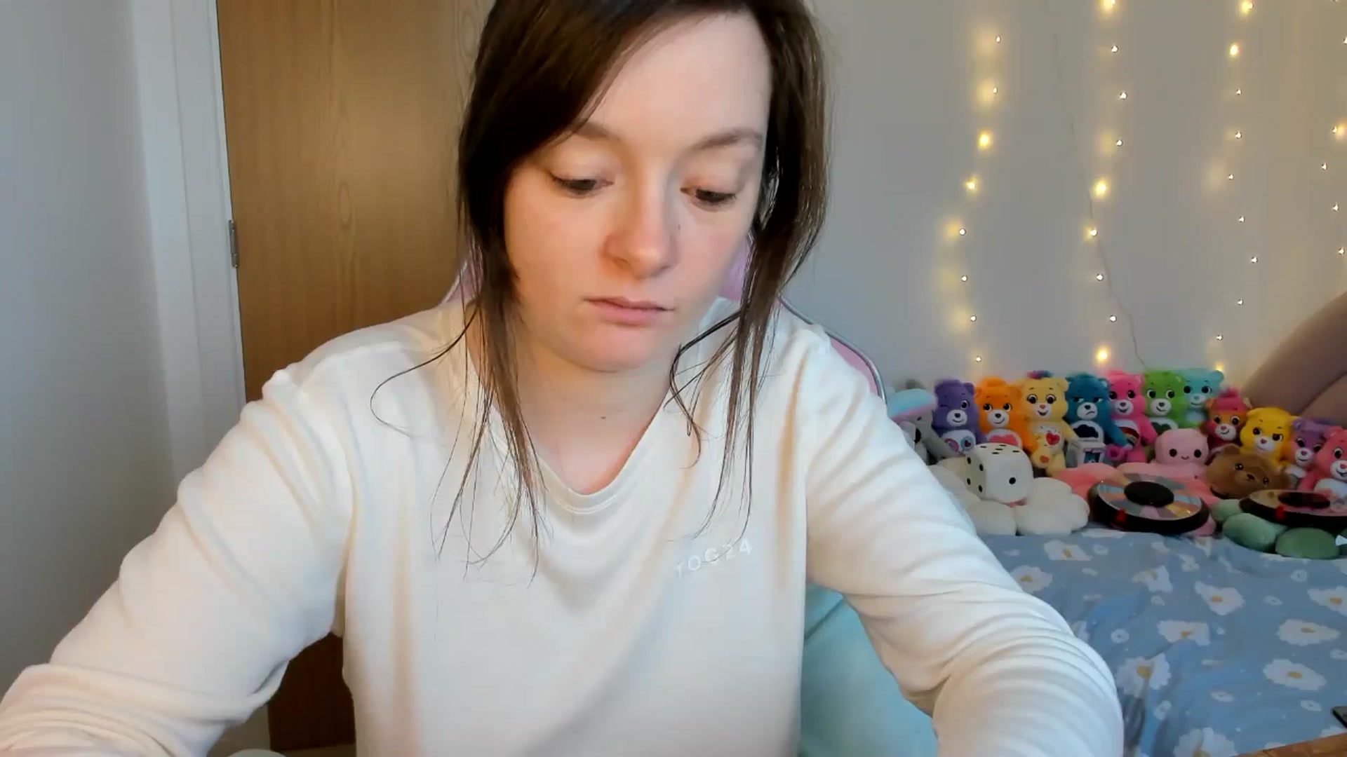 Gallery image thumbnail from JessieBear_'s myfreecams stream on, 11/29/2024, 15:20 image 3 of 20