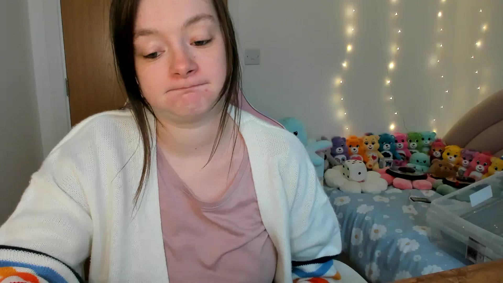 Gallery image thumbnail from JessieBear_'s myfreecams stream on, 12/02/2024, 15:35 image 3 of 20