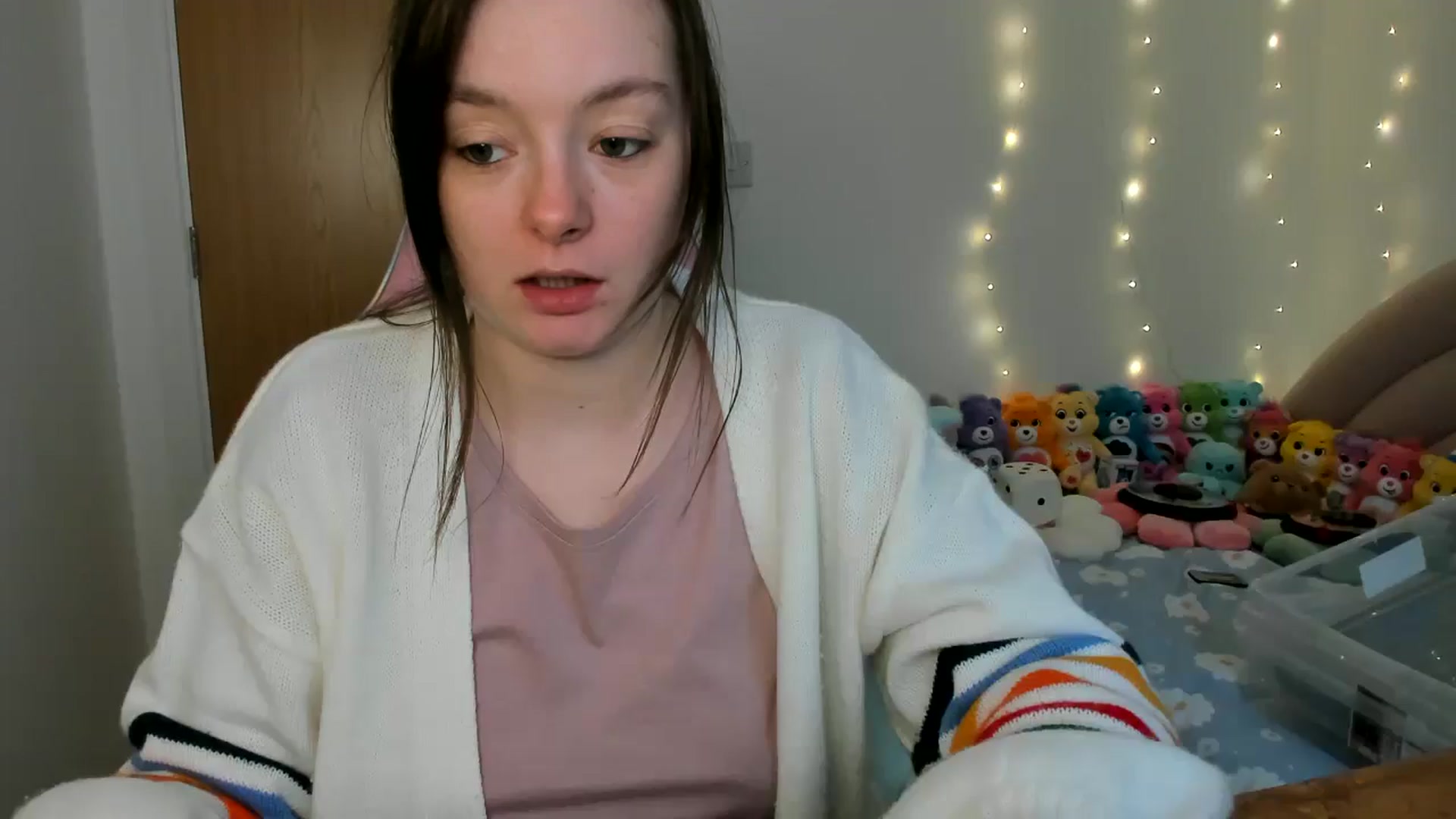 Gallery image thumbnail from JessieBear_'s myfreecams stream on, 12/02/2024, 15:35 image 9 of 20