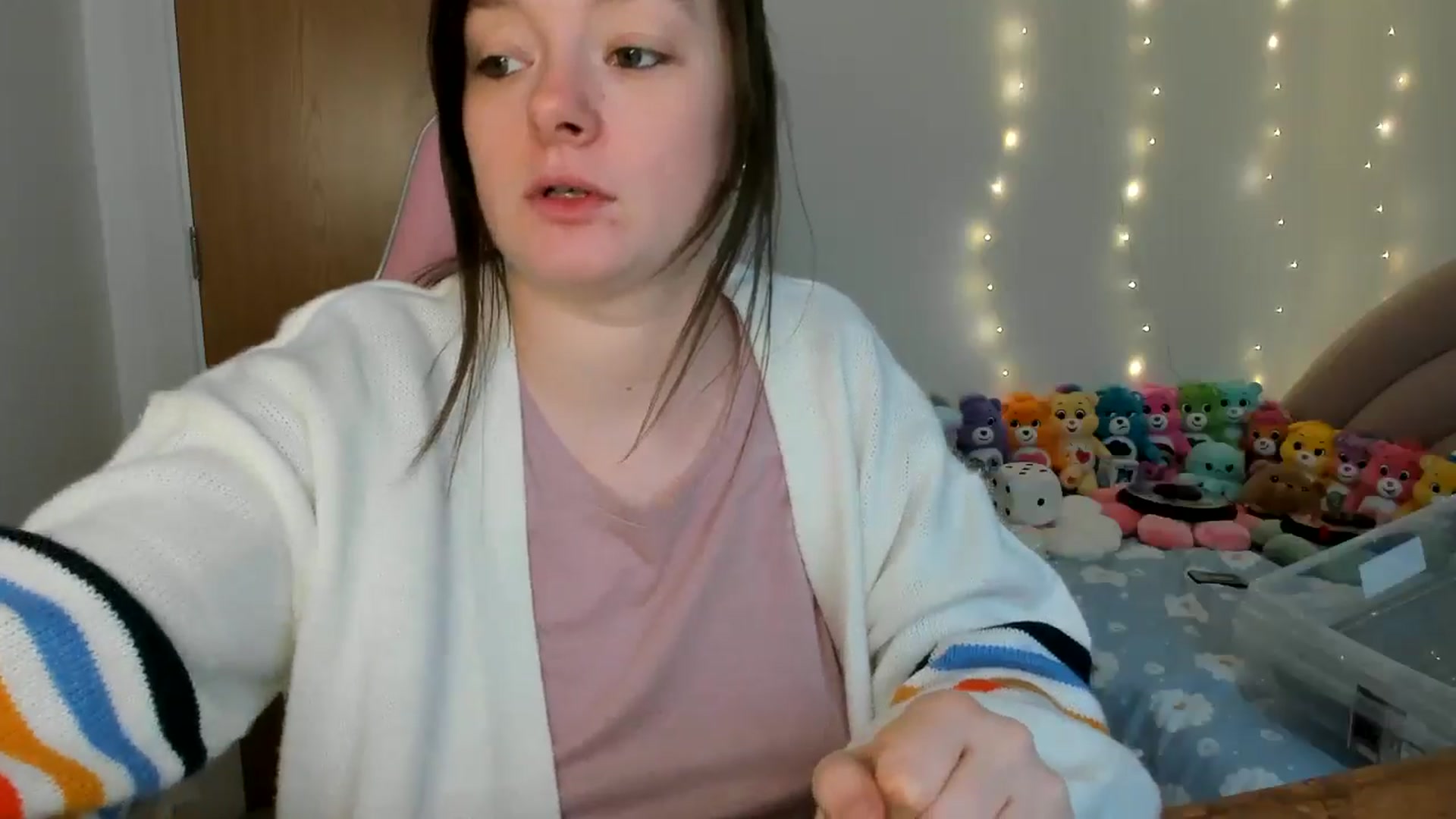 Gallery image thumbnail from JessieBear_'s myfreecams stream on, 12/02/2024, 15:35 image 5 of 20