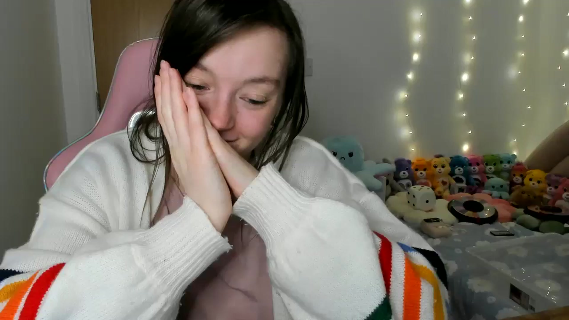 Gallery image thumbnail from JessieBear_'s myfreecams stream on, 12/02/2024, 18:03 image 17 of 20