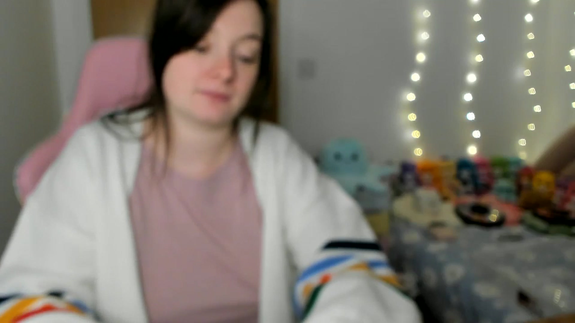 Gallery image thumbnail from JessieBear_'s myfreecams stream on, 12/02/2024, 18:03 image 19 of 20