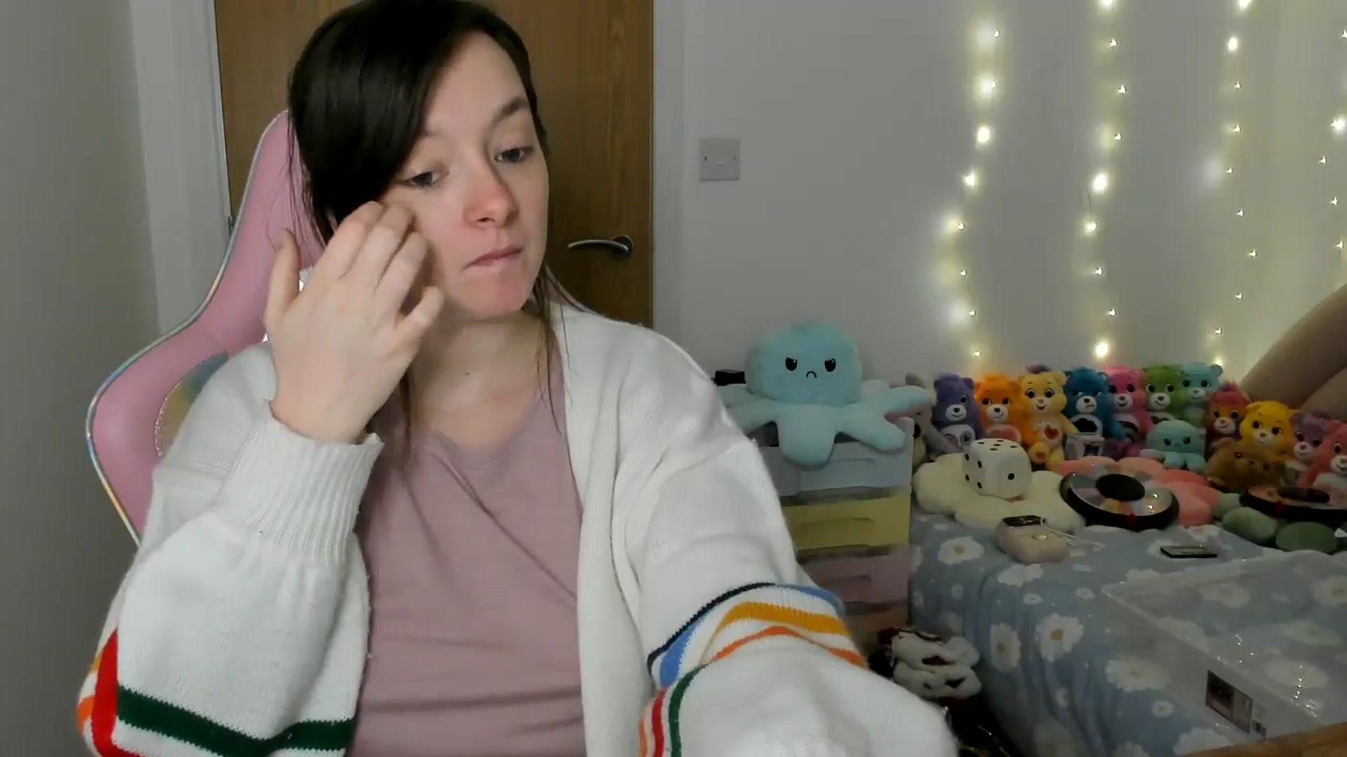 Gallery image thumbnail from JessieBear_'s myfreecams stream on, 12/02/2024, 18:03 image 7 of 20