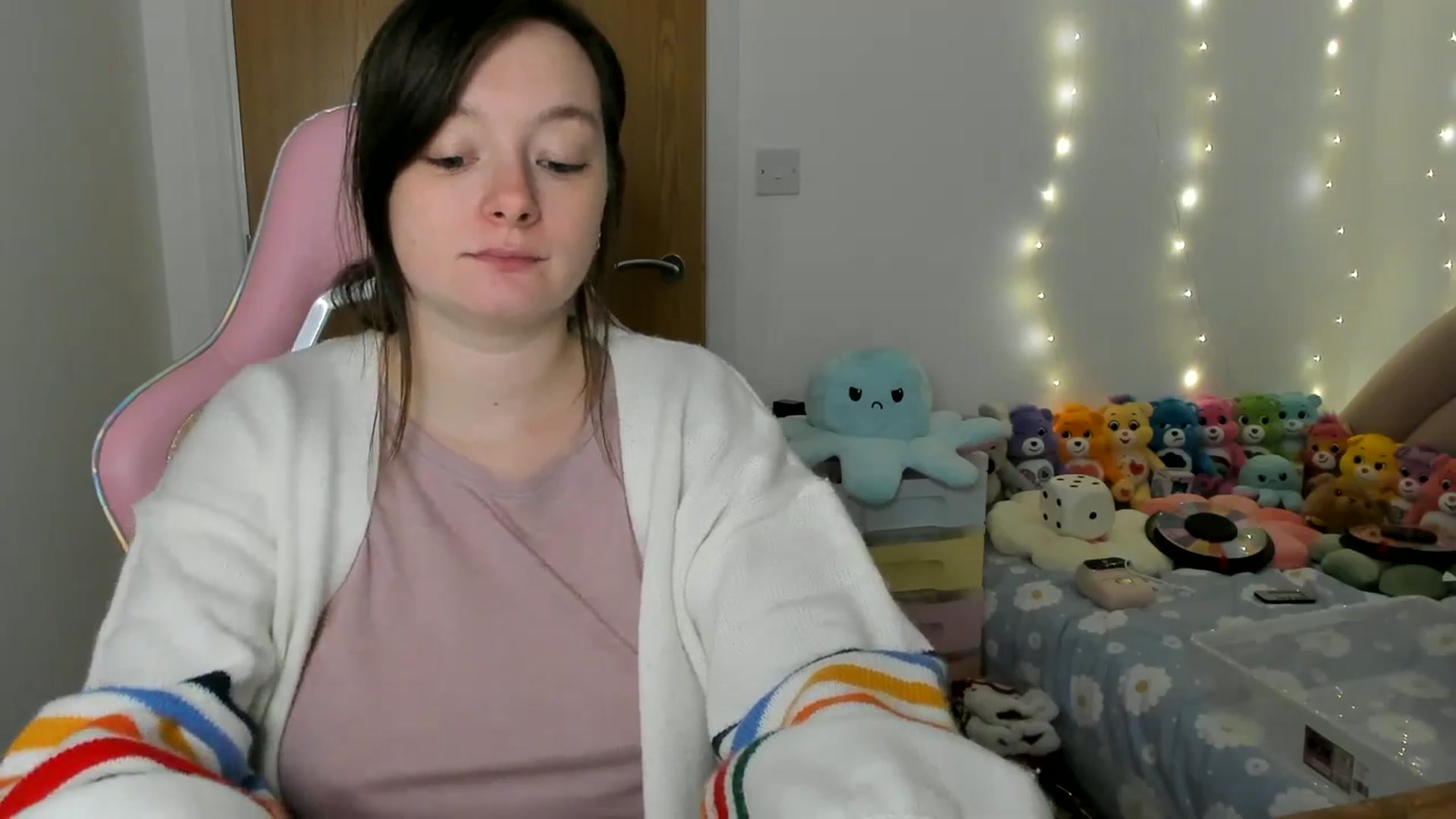 Gallery image thumbnail from JessieBear_'s myfreecams stream on, 12/02/2024, 18:03 image 6 of 20