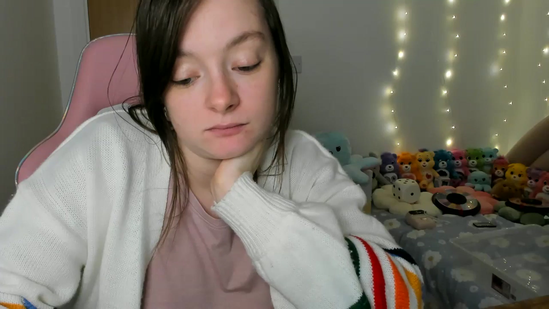 Gallery image thumbnail from JessieBear_'s myfreecams stream on, 12/02/2024, 18:03 image 16 of 20