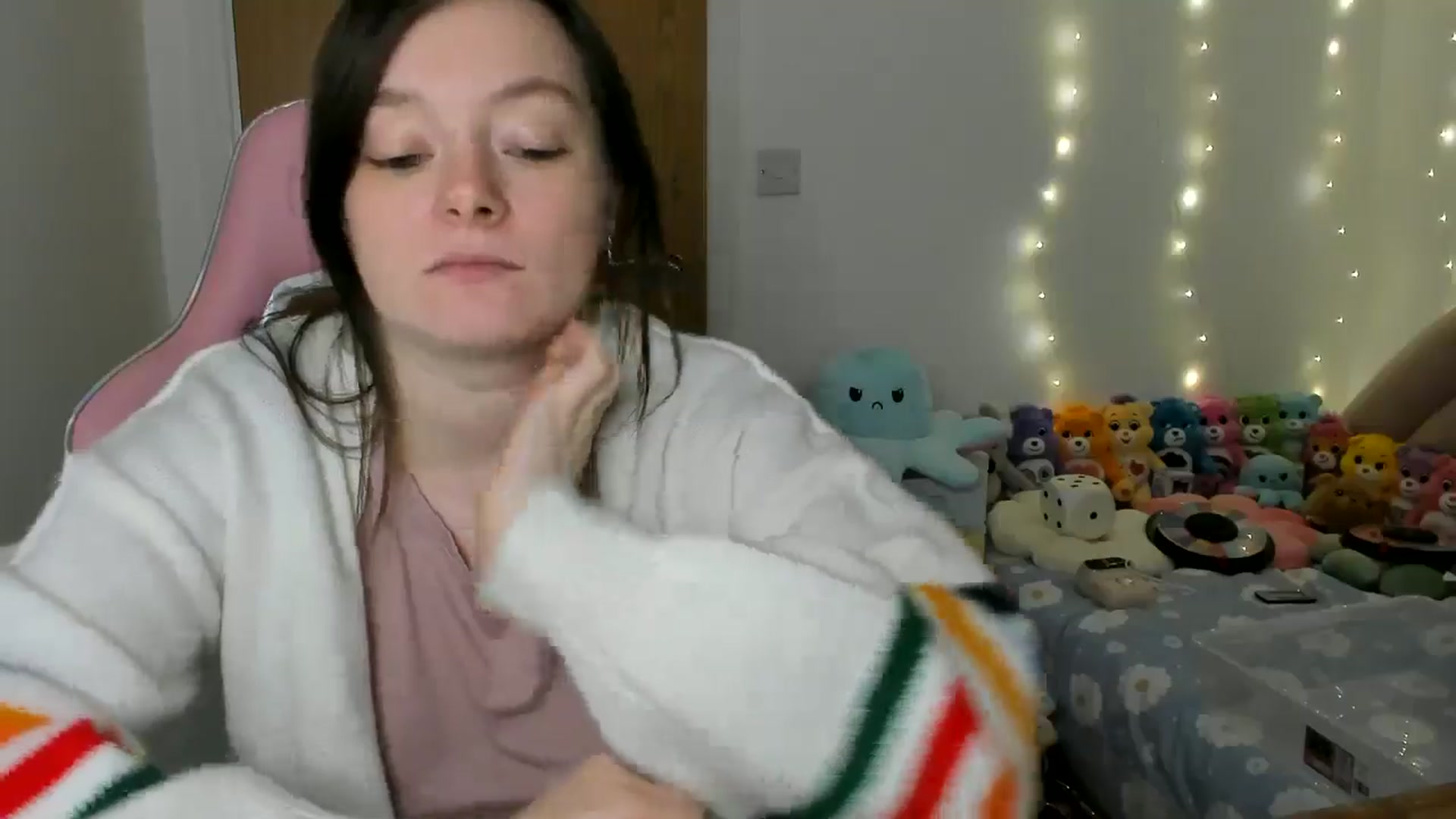 Gallery image thumbnail from JessieBear_'s myfreecams stream on, 12/02/2024, 18:03 image 20 of 20