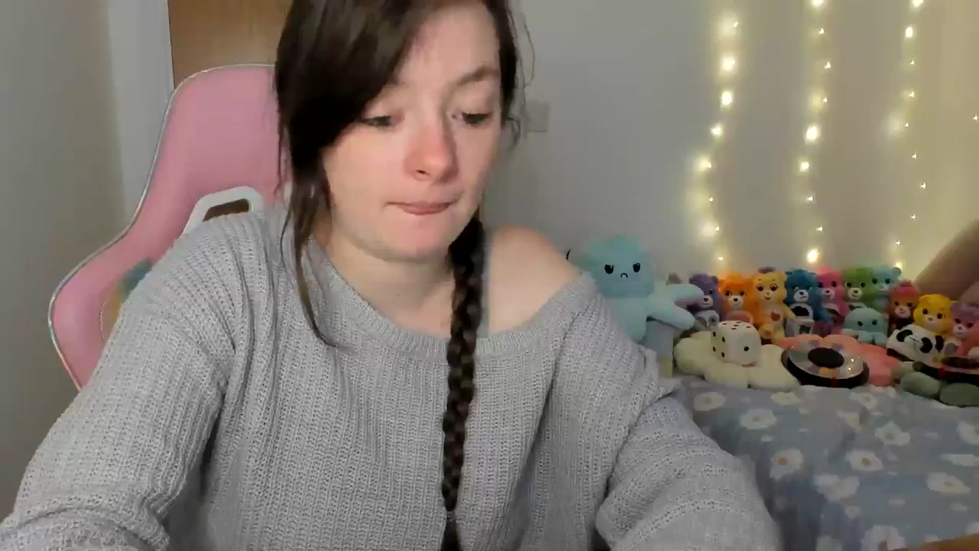 Gallery image thumbnail from JessieBear_'s myfreecams stream on, 12/03/2024, 16:07 image 20 of 20