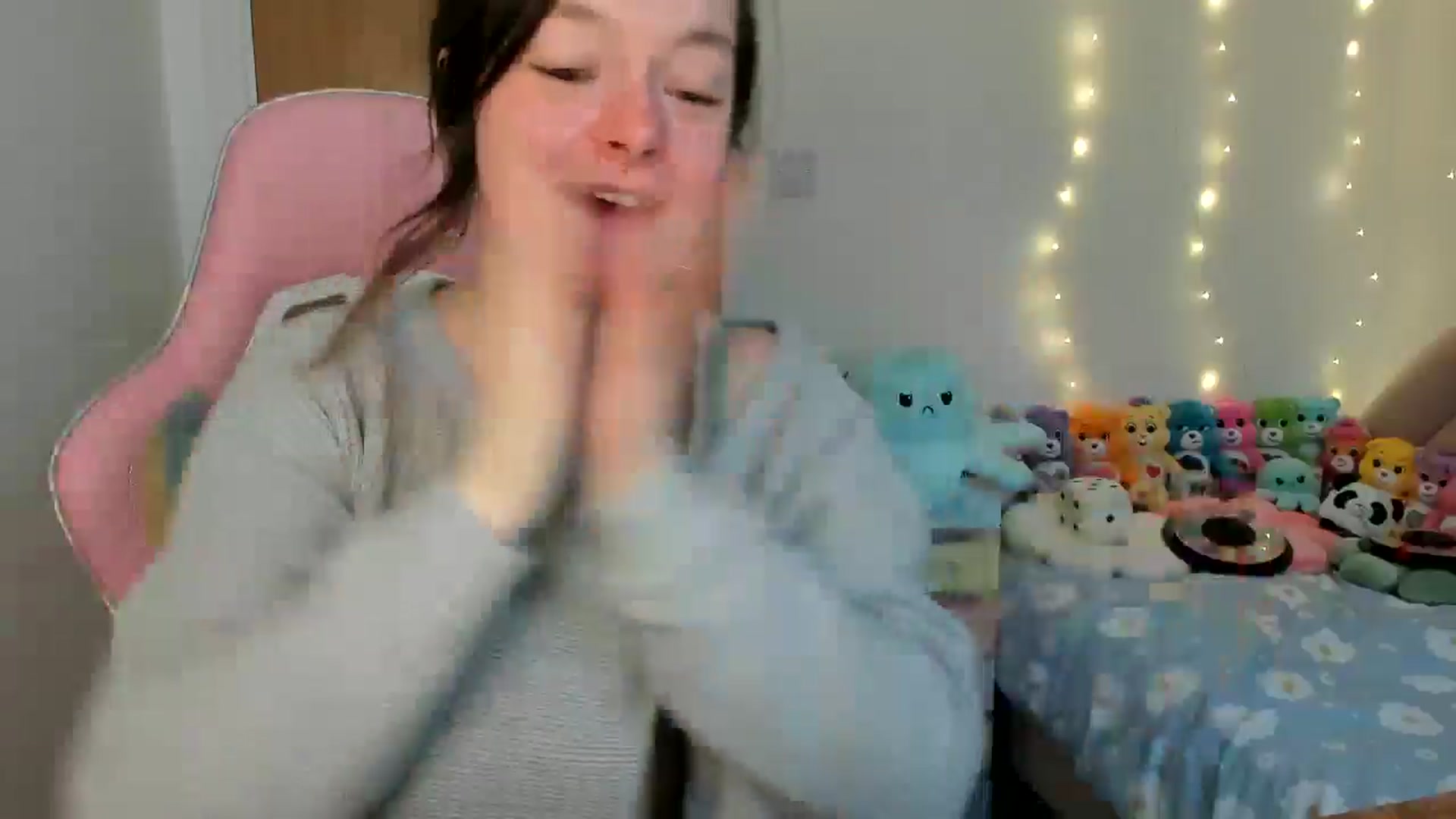 Gallery image thumbnail from JessieBear_'s myfreecams stream on, 12/03/2024, 16:07 image 8 of 20