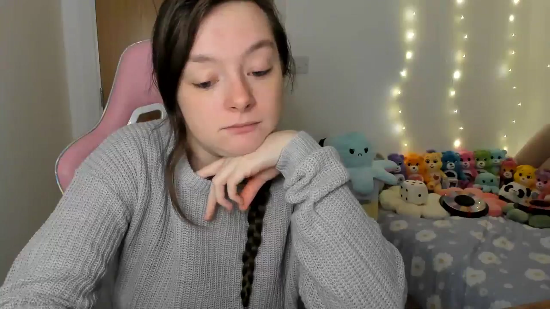 Gallery image thumbnail from JessieBear_'s myfreecams stream on, 12/03/2024, 17:10 image 10 of 20