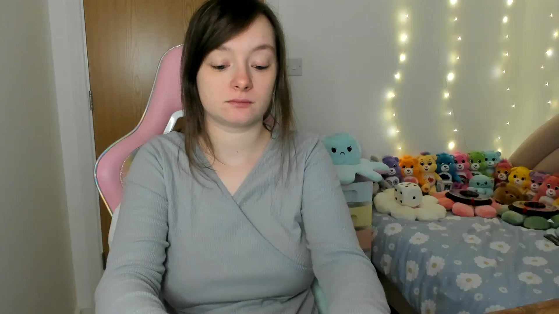 Gallery image thumbnail from JessieBear_'s myfreecams stream on, 12/05/2024, 15:30 image 14 of 20