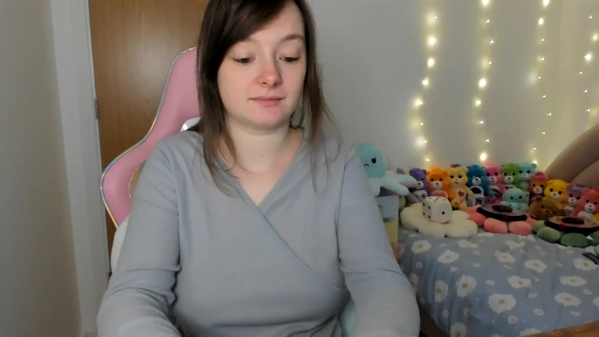 Gallery image thumbnail from JessieBear_'s myfreecams stream on, 12/05/2024, 15:30 image 8 of 20