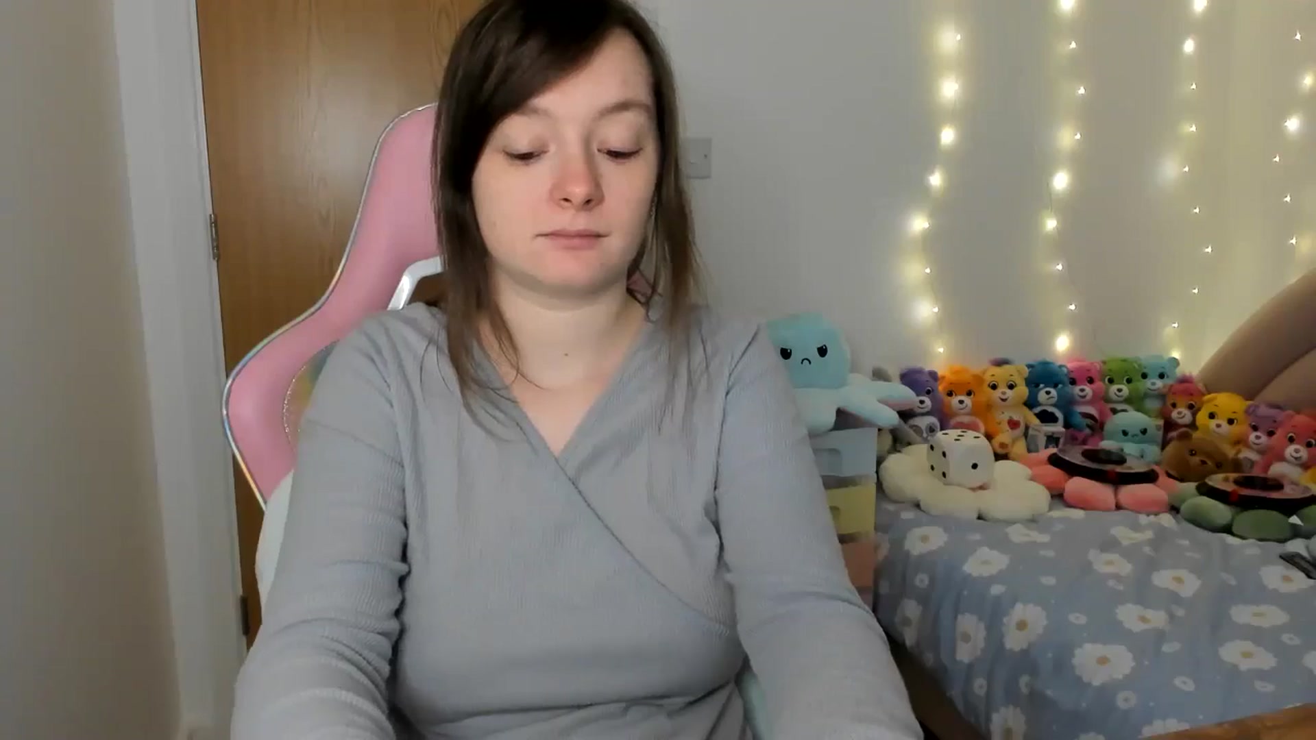 Gallery image thumbnail from JessieBear_'s myfreecams stream on, 12/05/2024, 15:30 image 13 of 20