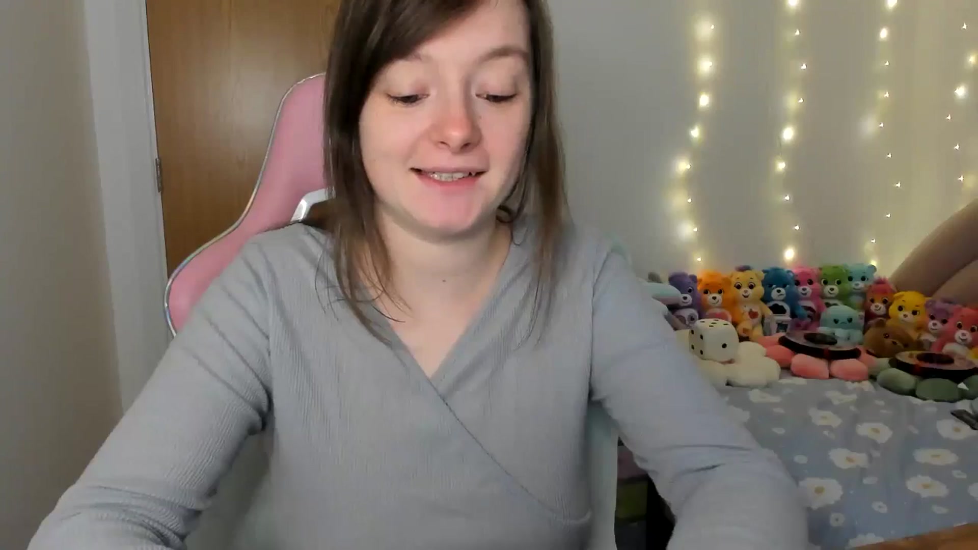 Gallery image thumbnail from JessieBear_'s myfreecams stream on, 12/05/2024, 15:30 image 6 of 20