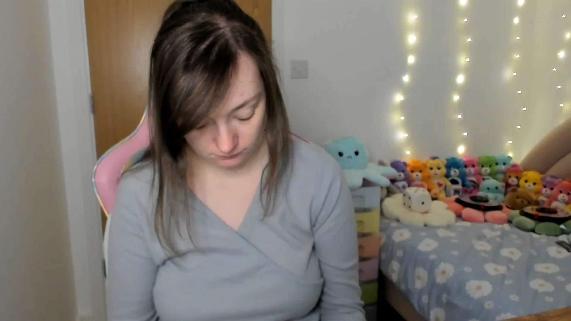 Gallery image thumbnail from JessieBear_'s myfreecams stream on, 12/05/2024, 17:57 image 1 of 20