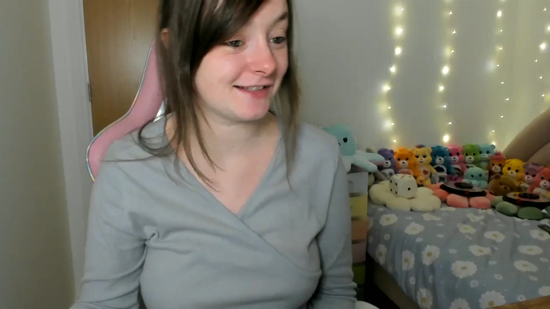 Gallery image thumbnail from JessieBear_'s myfreecams stream on, 12/05/2024, 17:57 image 13 of 20