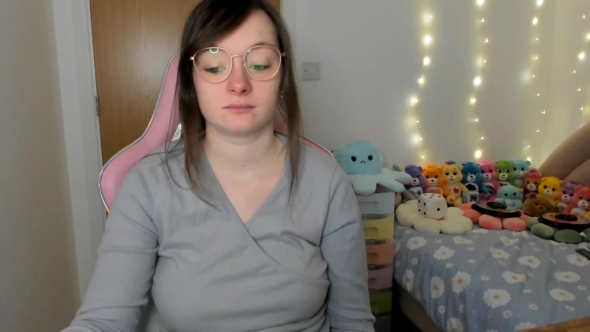 Gallery image thumbnail from JessieBear_'s myfreecams stream on, 12/05/2024, 17:57 image 3 of 20