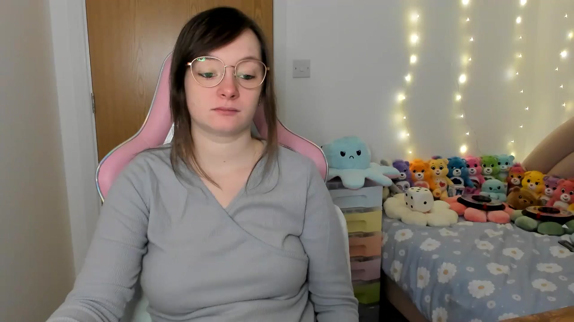Gallery image thumbnail from JessieBear_'s myfreecams stream on, 12/05/2024, 17:57 image 2 of 20
