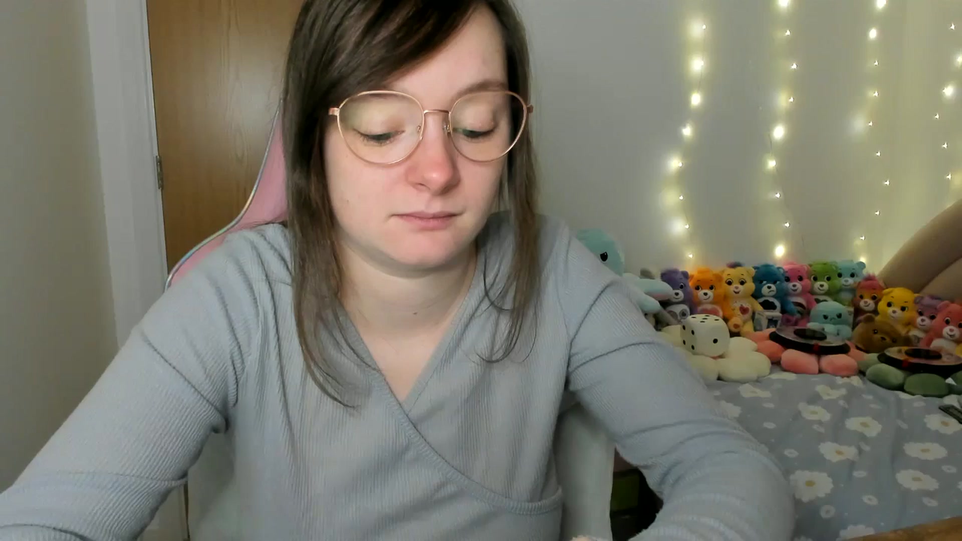 Gallery image thumbnail from JessieBear_'s myfreecams stream on, 12/05/2024, 17:57 image 9 of 20