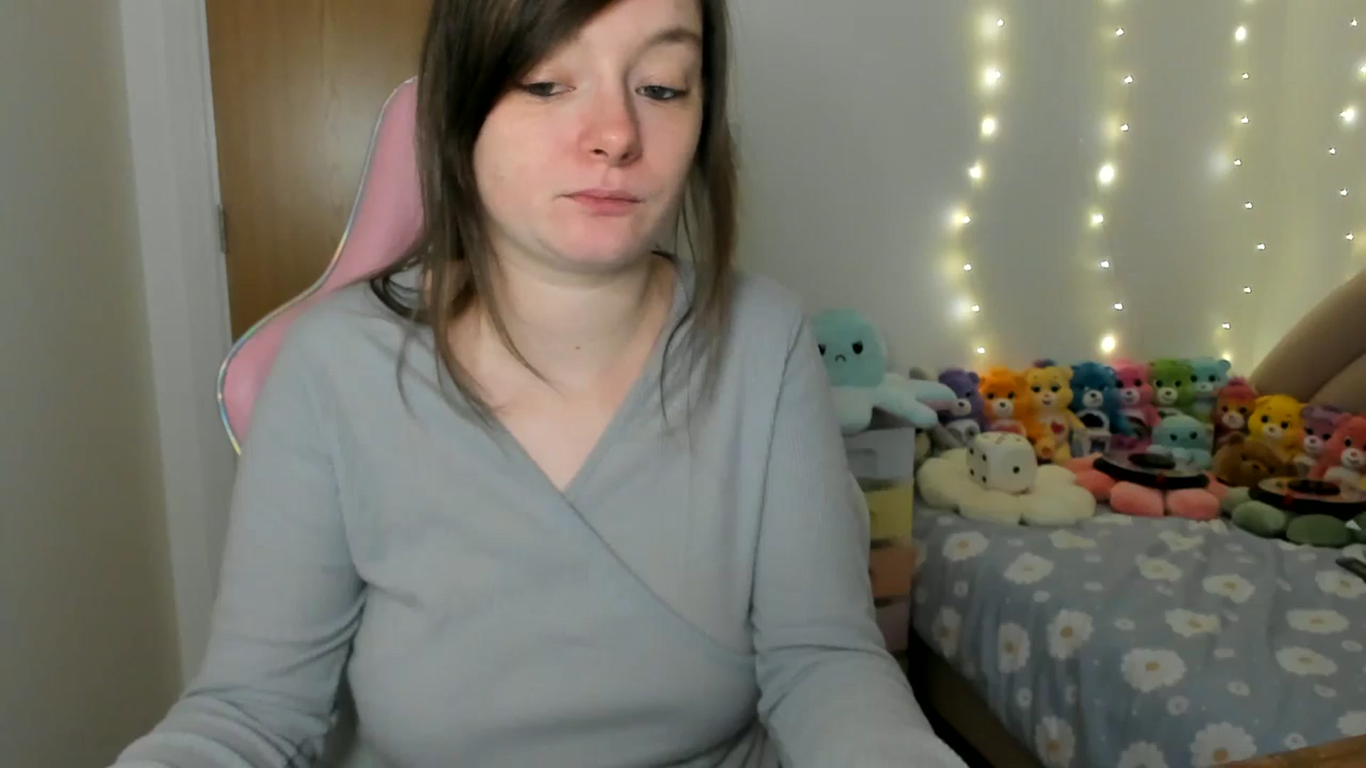 Gallery image thumbnail from JessieBear_'s myfreecams stream on, 12/05/2024, 17:57 image 12 of 20