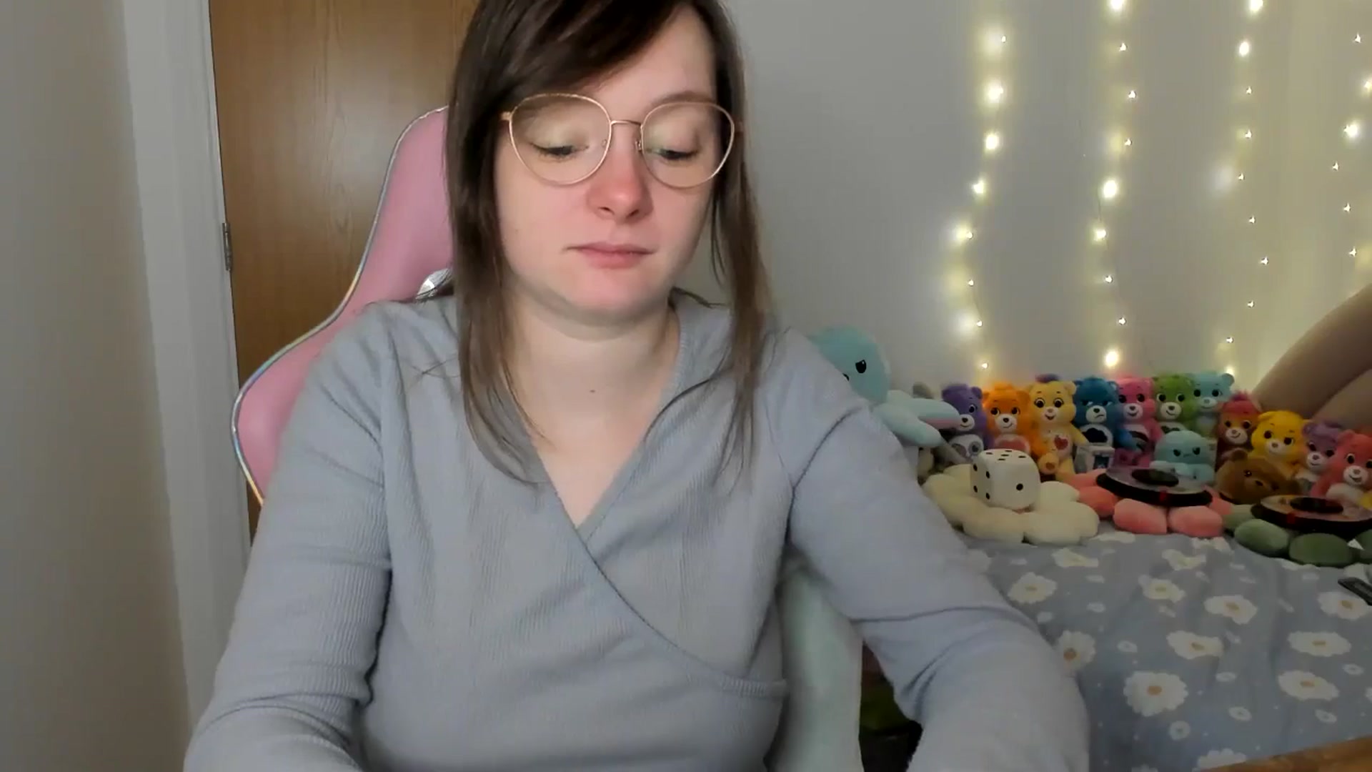 Gallery image thumbnail from JessieBear_'s myfreecams stream on, 12/05/2024, 17:57 image 7 of 20
