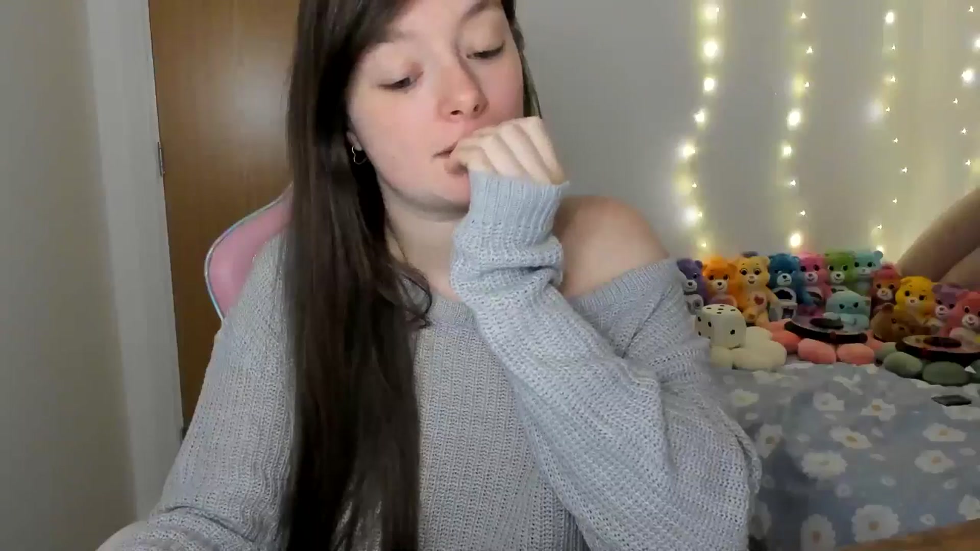 Gallery image thumbnail from JessieBear_'s myfreecams stream on, 12/06/2024, 18:12 image 7 of 20