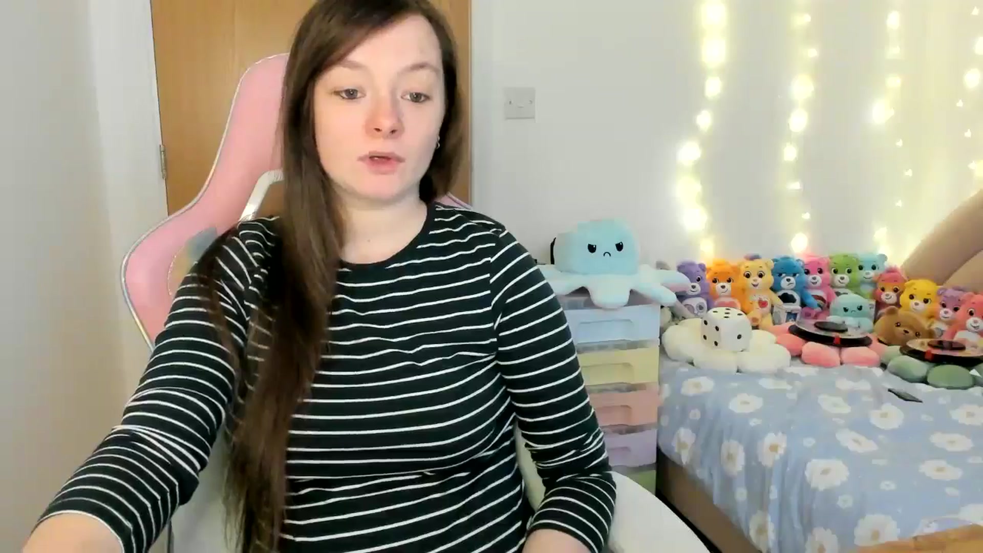 Gallery image thumbnail from JessieBear_'s myfreecams stream on, 12/09/2024, 17:24 image 5 of 20
