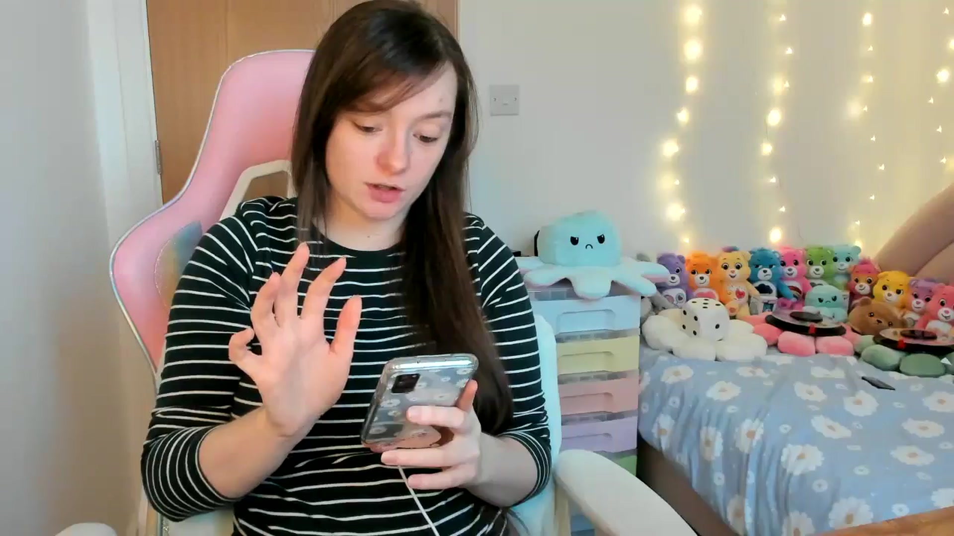 Gallery image thumbnail from JessieBear_'s myfreecams stream on, 12/09/2024, 17:24 image 2 of 20